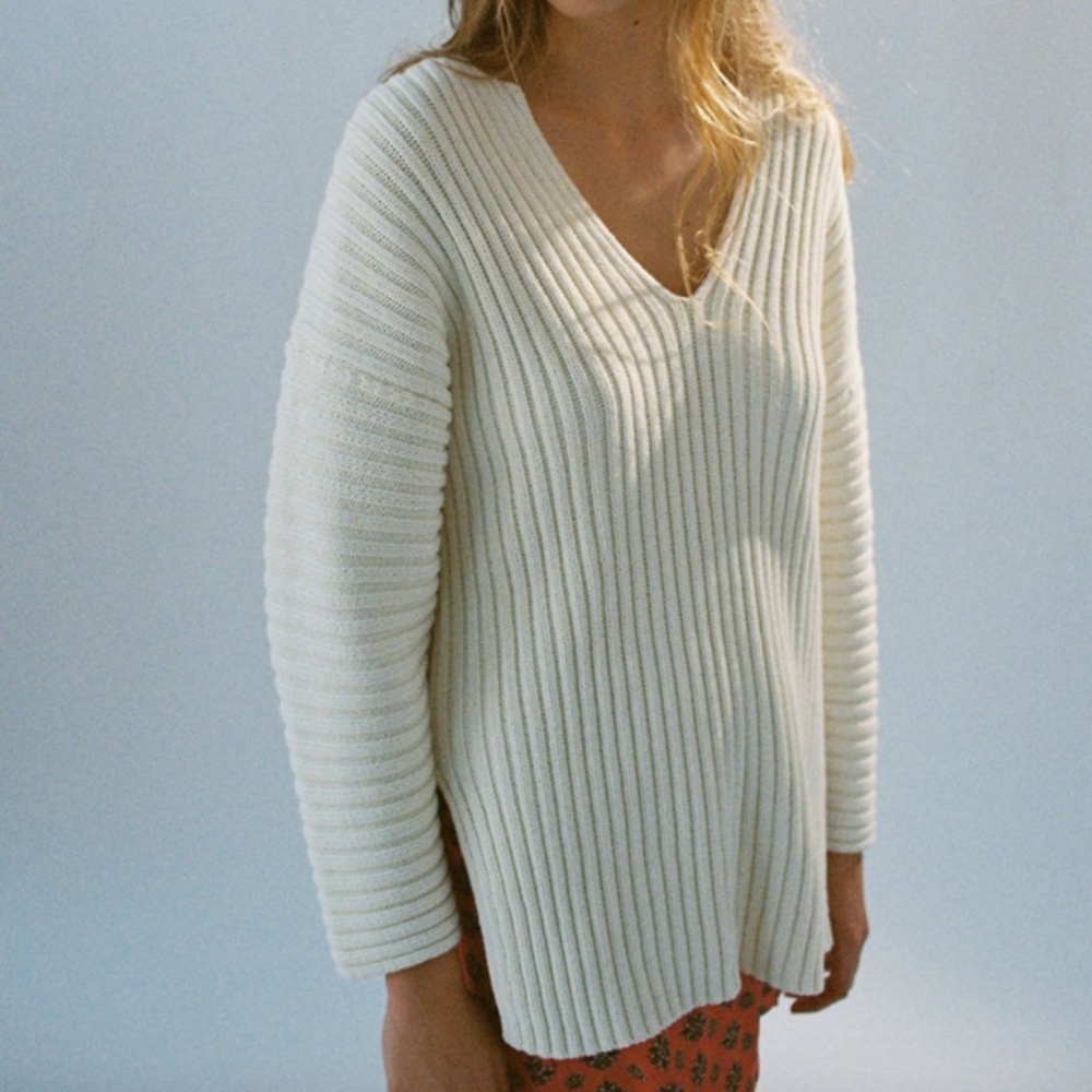 Urban Outfitters Palmer Deep V-Neck Tunic Sweater - Picture 5 of 5